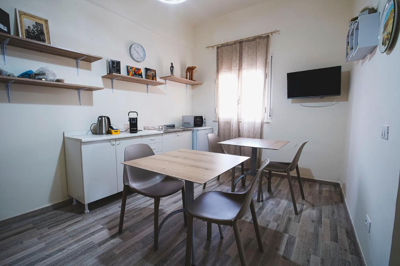 Casa Del Mister Apartment Agrigento Bagian luar foto